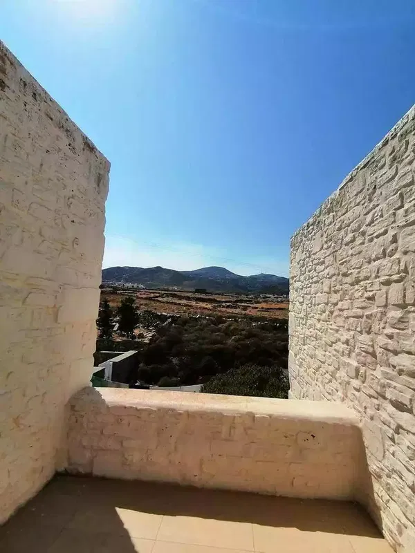 Sea-View 95 m² Villa with Two Bedrooms for Sale in Paros, Cyclades — photo 5