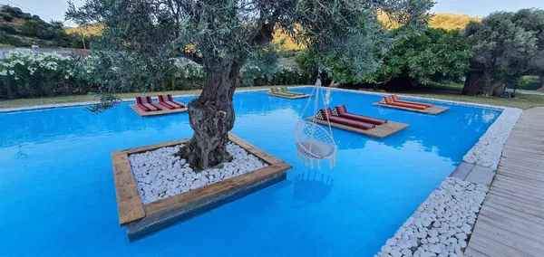 250 m² Hotel for Sale in Andros, Cyclades — photo 3