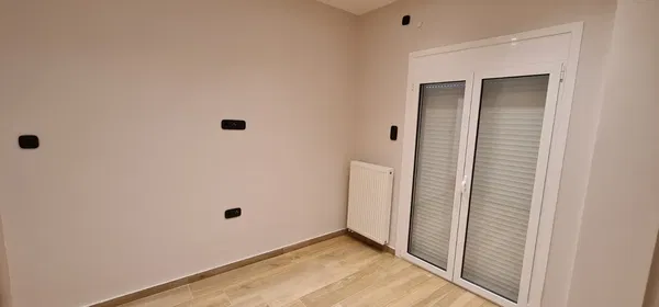 60 m² Two-Bedroom Renovated Apartment for Sale in Peristeri, Athens Western Suburbs — photo 5