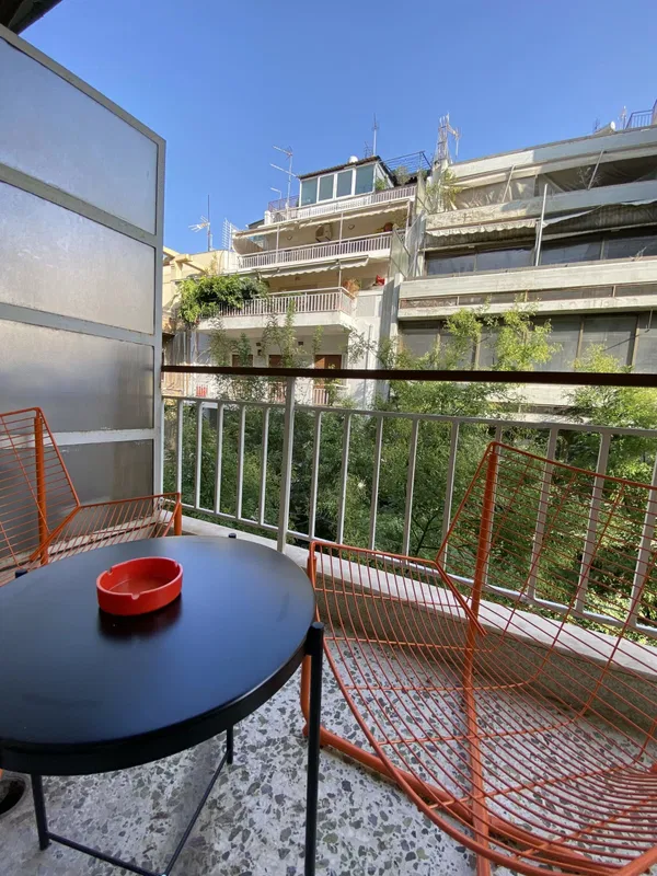 63 m² Apartment with Two Bedrooms for Sale in Exarchia - Neapoli, Athens Center — photo 3
