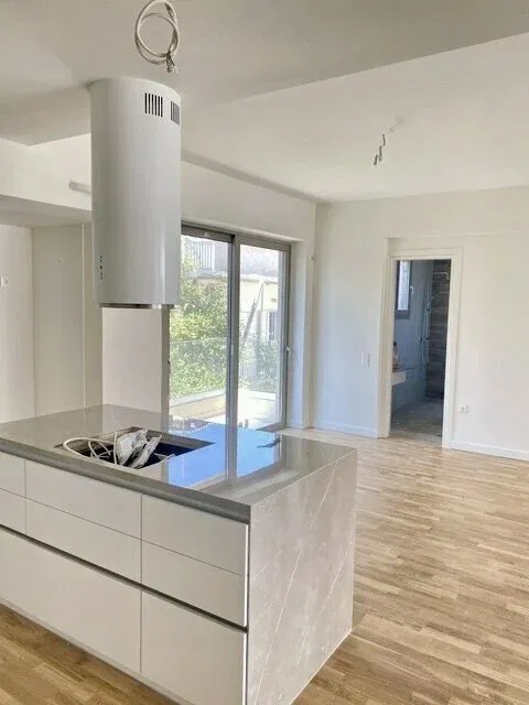 112 m² Modern Three-Bedroom Apartment for Sale in Agia Paraskevi Athens, Athens Northern suburbs — photo 2