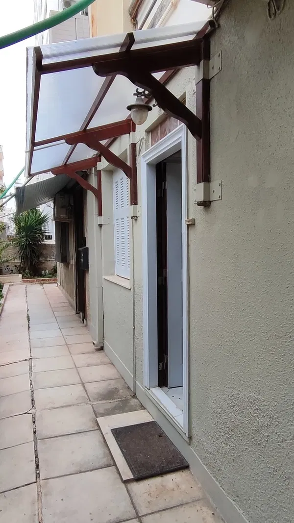 40 m² Two-Bedroom Renovated Apartment for Sale in Palaio Faliro, Athens Southern suburbs — photo 2