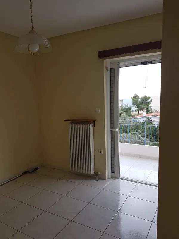 Renovated Two-Bedroom Apartment for Sale in Rafina, Rafina - Pikermi — photo 3