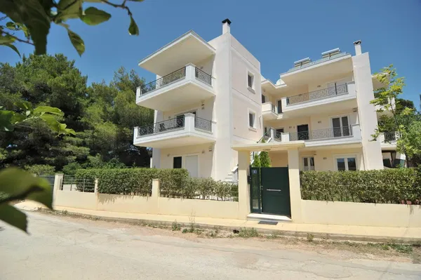 Three-Bedroom Villa for Sale in Artemida, Athens Eastern Suburbs