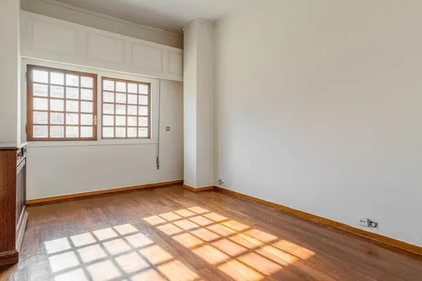 Two-Bedroom Apartment for Sale in Rizoupoli, Athens Center — photo 2