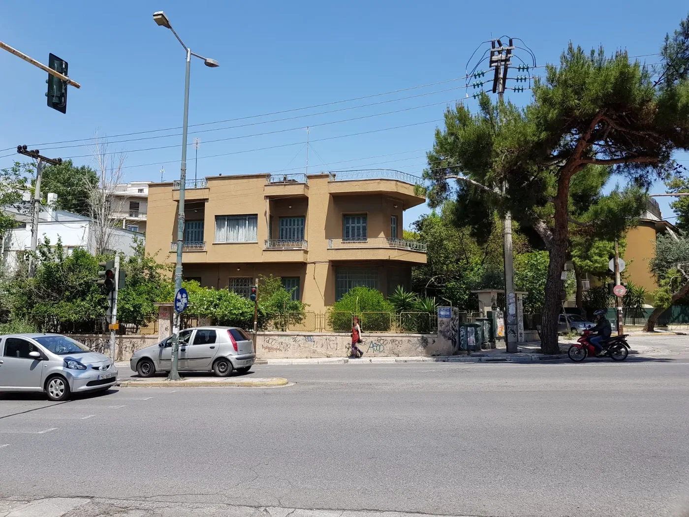 650 m² Plot for Sale in Ano Patisia, Athens Center