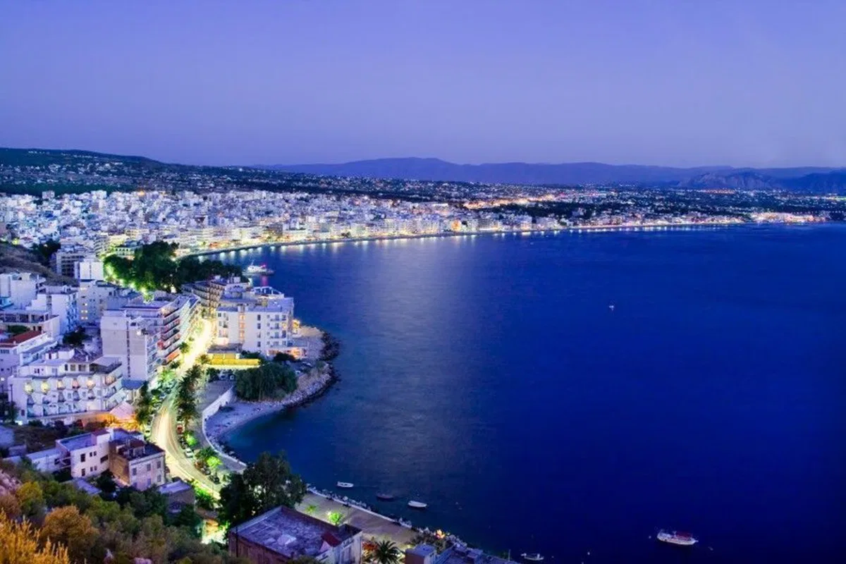 950 m² Land for Sale in Loutraki, Korinthos