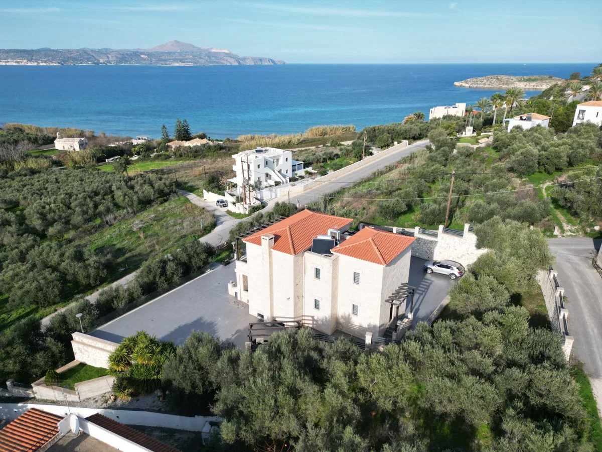 Sea-View 255 m² Villa with Four Bedrooms for Sale in Kalyves, Apokoronas