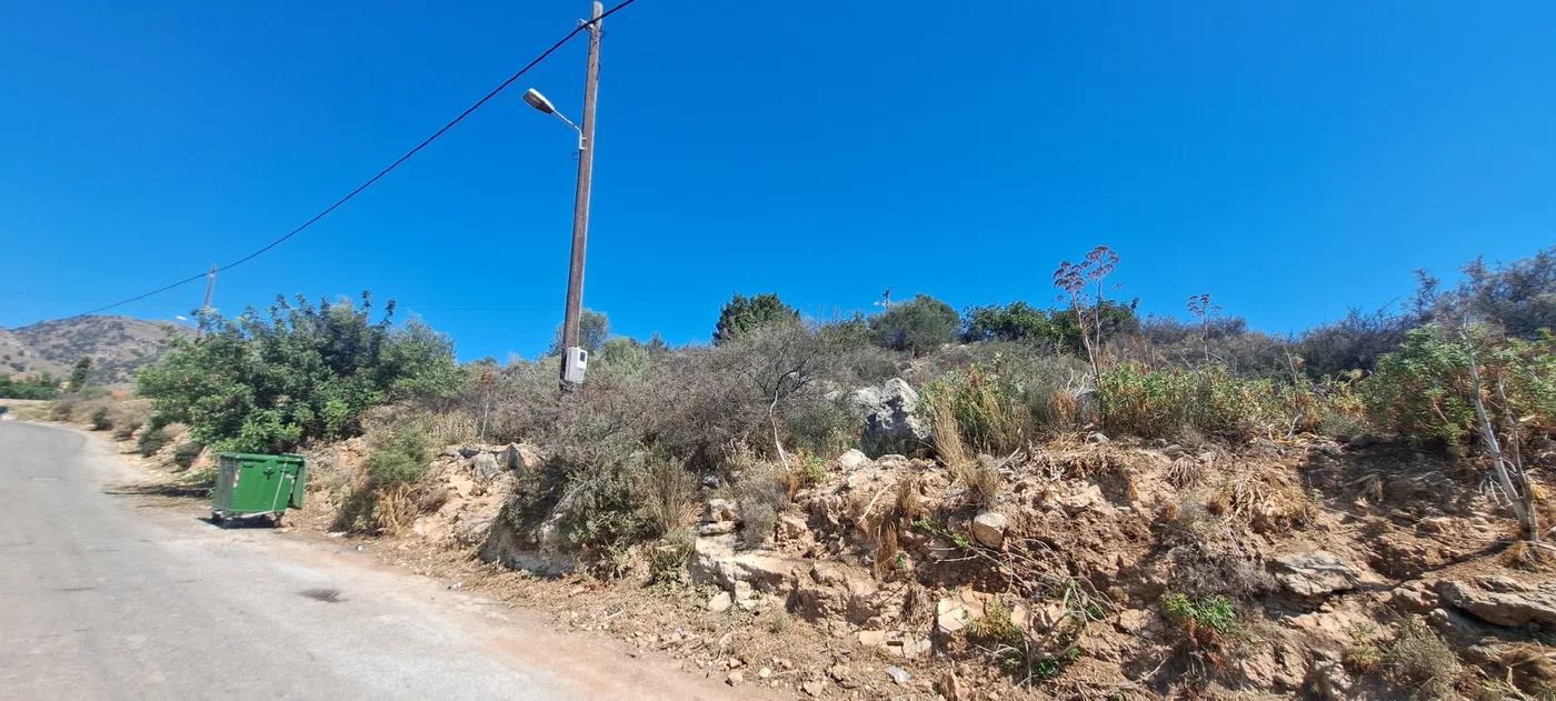 1,100 m² Plot of Land for Sale in Megala Chorafia, Chania