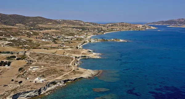 Sea-View 4,575 m² Land for Sale in Kimolos, Cyclades — photo 2