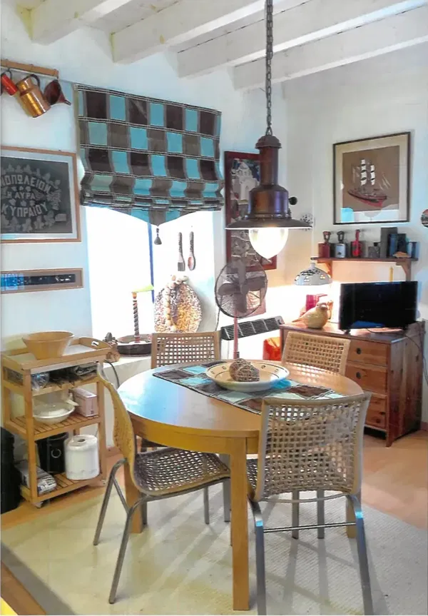 Sea View 100 m² Villa with One Bedrooms for Sale in Spetses, Argosaronikos islands — photo 3