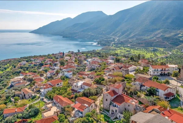 Renovated Five-Bedroom Villa for Sale in Gytheio, Peloponnese — photo 3