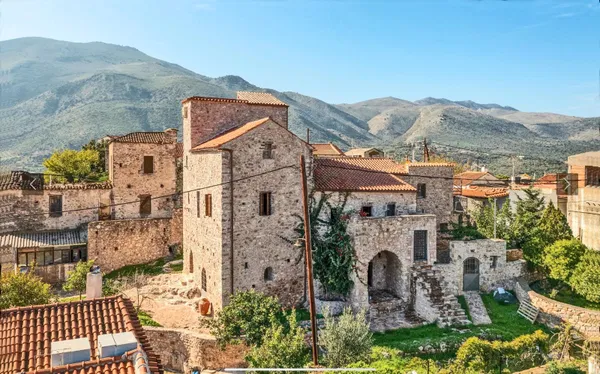 Renovated Five-Bedroom Villa for Sale in Gytheio, Peloponnese — photo 2