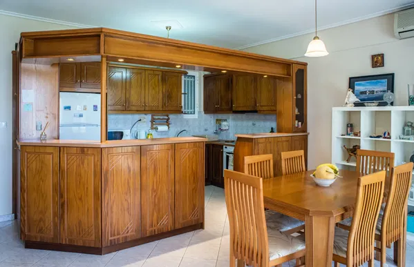 Three-Bedroom Renovated Apartment for Sale in Gytheio, Peloponnese — photo 4