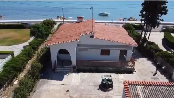 Renovated 170 m² Villa with Four Bedrooms for Sale in Corinth, Korinthos — photo 2
