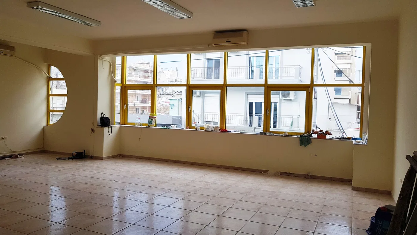 530 m² Building for Sale in Drapetsona, Piraeus