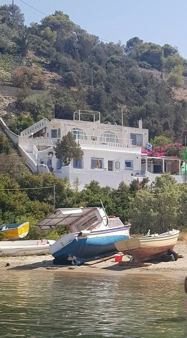 Four-Bedroom Villa for Sale in Aegina, Attica — photo 2