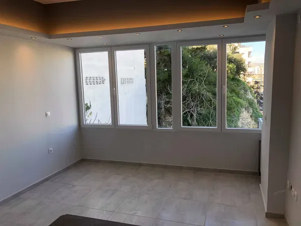 Renovated 74 m² Apartment with Three Bedrooms for Sale in Kastella, Piraeus — photo 3