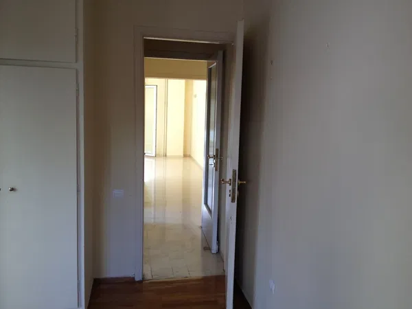 Renovated 48 m² Apartment with One Bedrooms for Sale in Glyfada, Athens Southern suburbs — photo 4