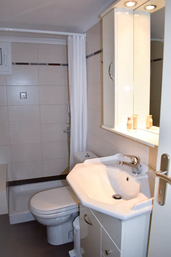 Three-Bedroom Apartment for Sale in Aegina, Attica — photo 5