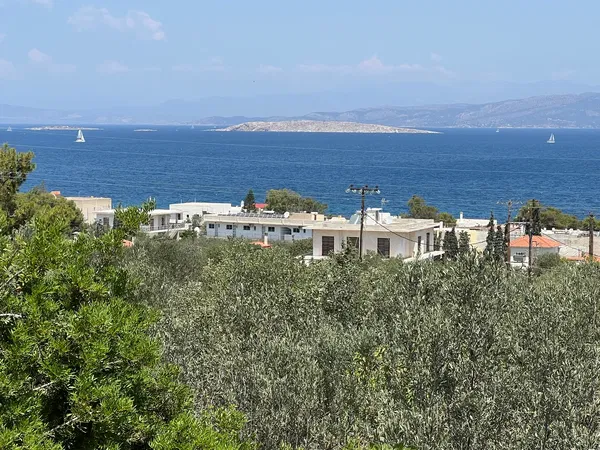 Sea View 132 m² Villa with Three Bedrooms for Sale in Aegina, Attica — photo 2