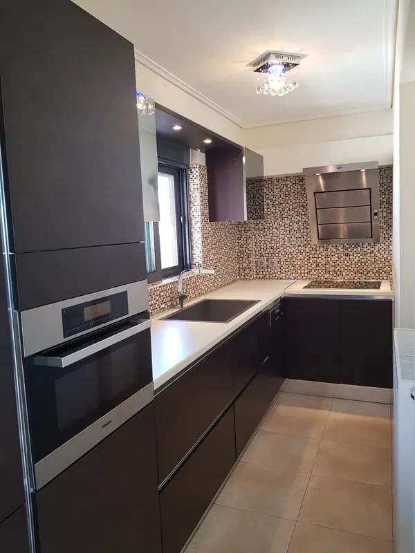 Sea-View Three-Bedroom Apartment for Sale in Piraeus, Piraeus Suburbs — photo 4