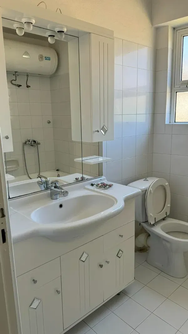 75 m² Apartment with Two Bedrooms for Sale in Porto Rafti, Attica — photo 5