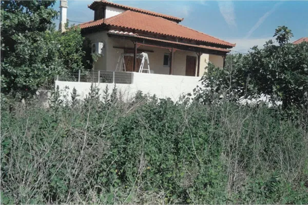 Renovated Two-Bedroom Villa for Sale in Porto Rafti, Attica — photo 4