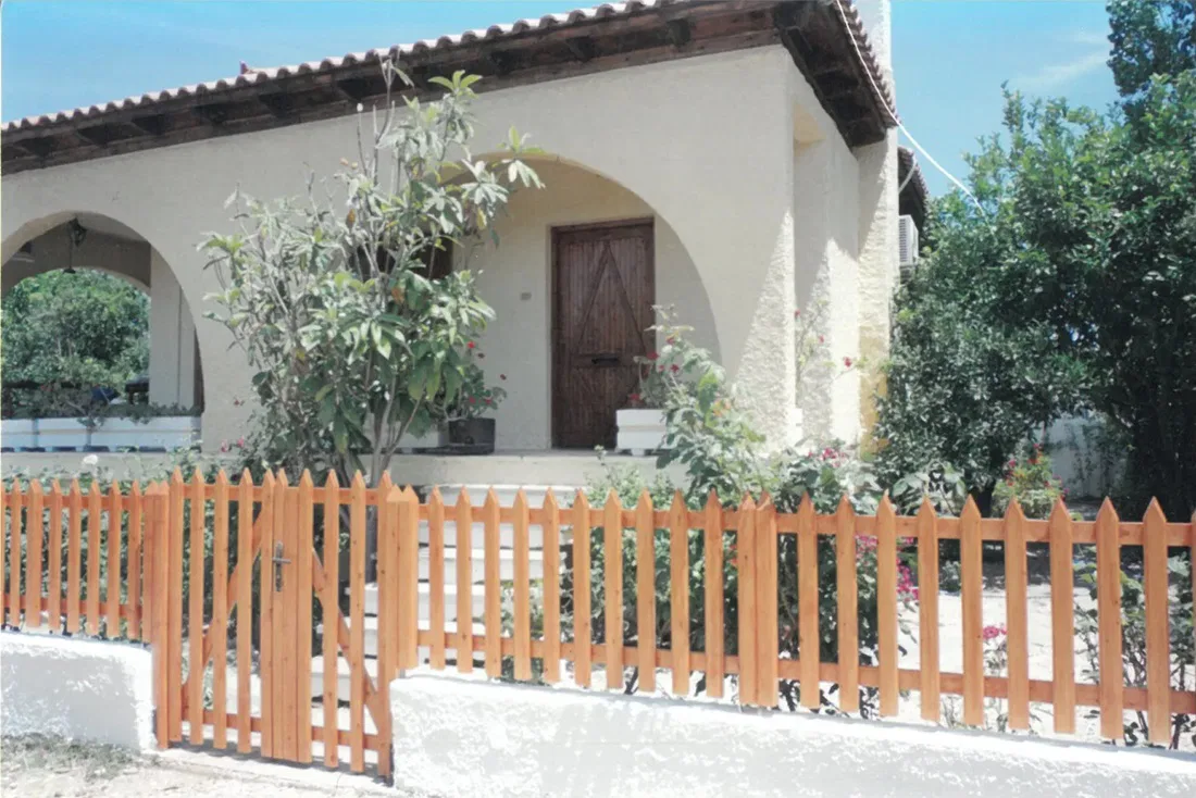 Renovated Two-Bedroom Villa for Sale in Porto Rafti, Attica