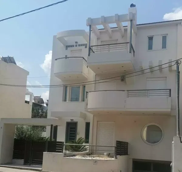 340 m² Villa with Five Bedrooms for Sale in Chalandri, Athens Northern suburbs — photo 3