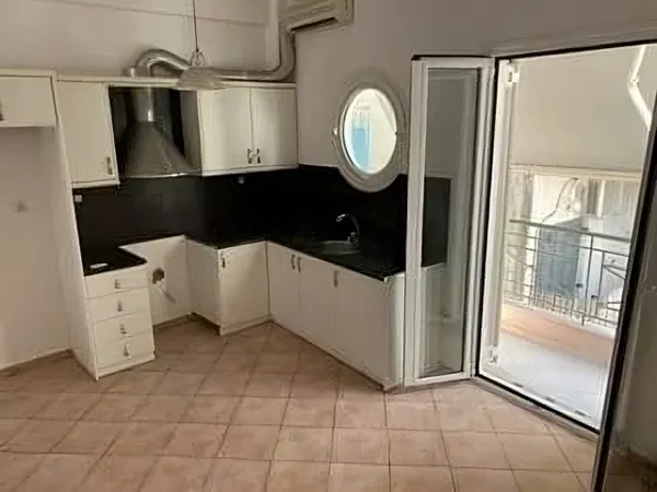 Renovated 50 m² Apartment with One Bedrooms for Sale in Center Athens, Athens Center with Air conditioning — photo 3