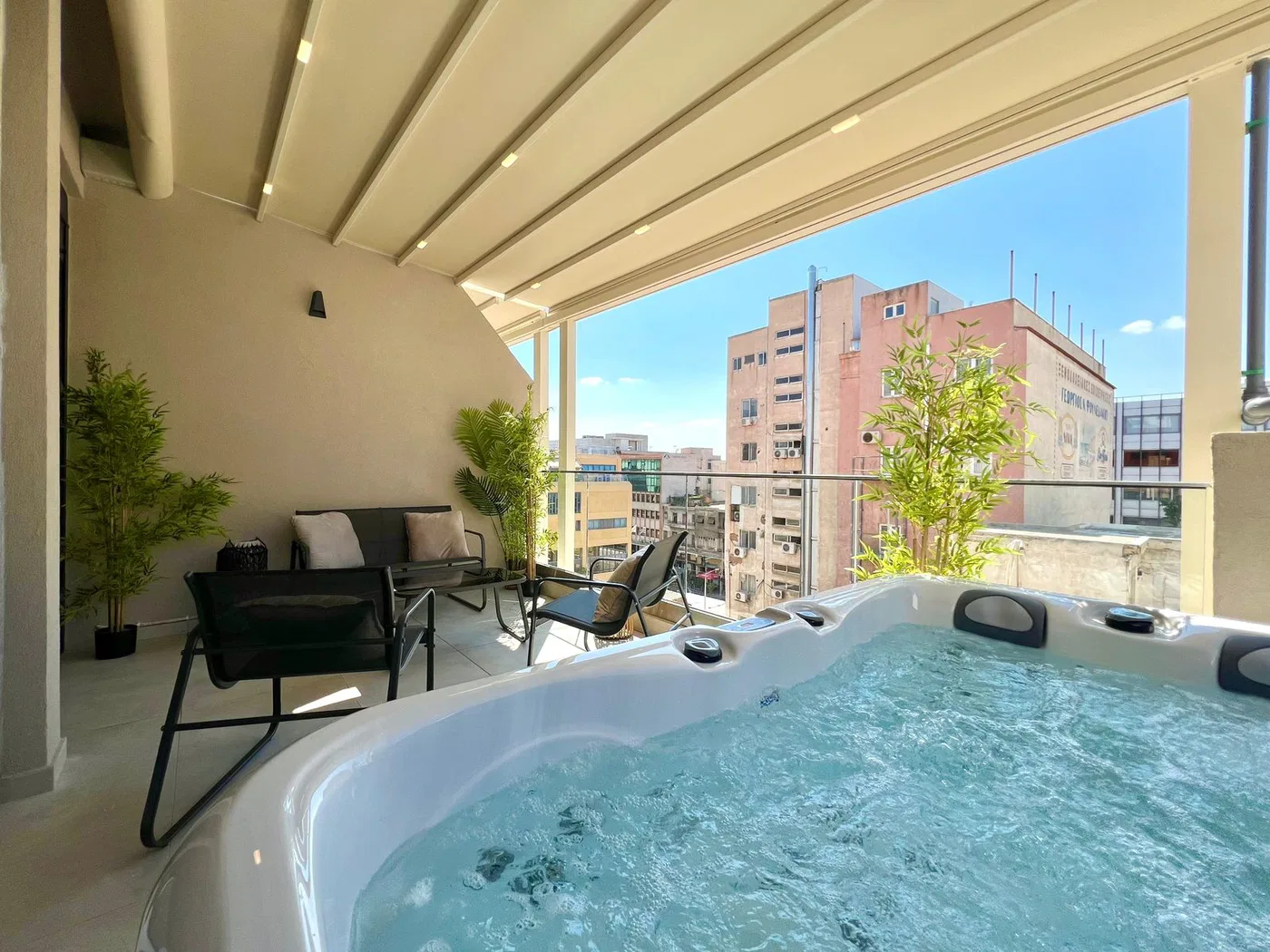 26 m² Renovated One-Bedroom Apartment for Sale in Piraeus, Piraeus Suburbs