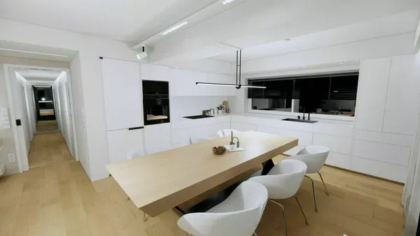 105 m² Renovated Three-Bedroom Apartment for Sale in Voula, Athens Southern suburbs — photo 4