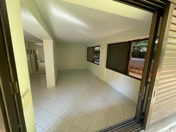 50 m² One-Bedroom Apartment for Sale in Glyfada, Athens Southern suburbs — photo 2