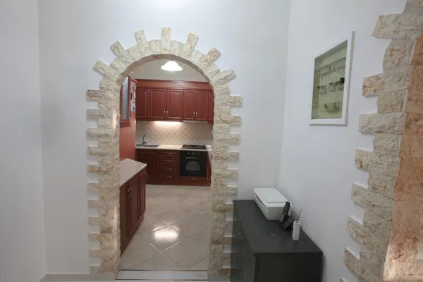 Renovated Three-Bedroom Villa for Sale in Piraeus, Piraeus Suburbs — photo 3