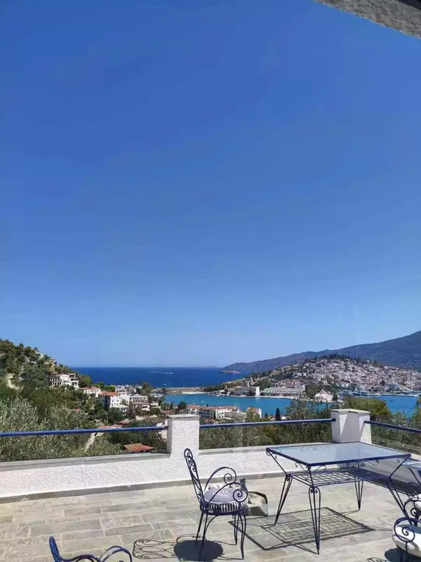 Five-Bedroom Sea-View Villa for Sale in Poros, Argosaronikos islands — photo 4