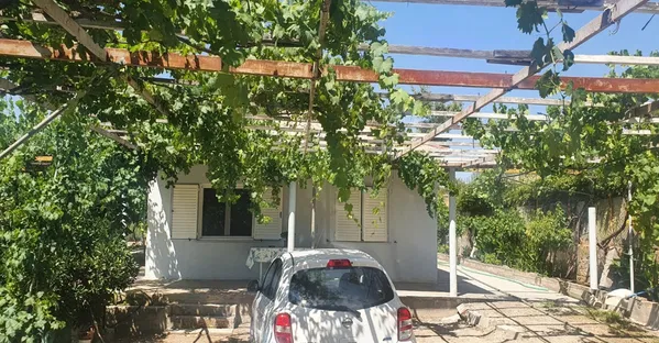 91 m² Villa with Three Bedrooms for Sale in Loutraki - Perachora, Loutraki — photo 3