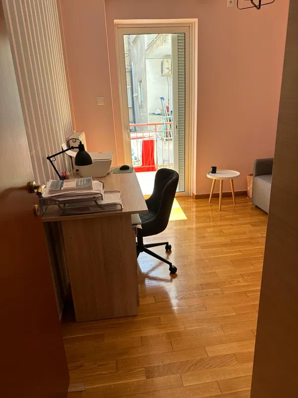 81 m² Two-Bedroom Apartment for Sale in Piraeus, Piraeus Suburbs — photo 3