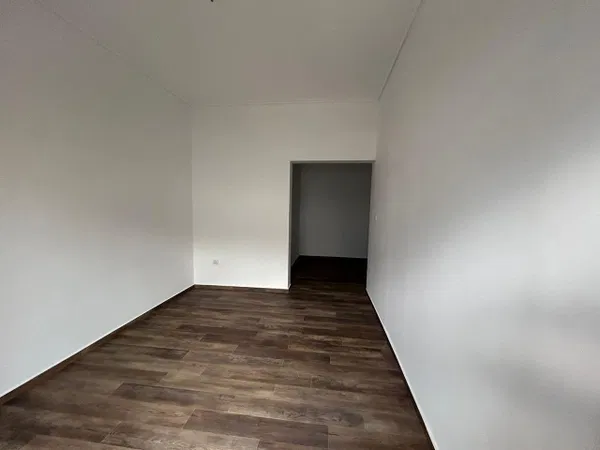 72 m² Renovated Two-Bedroom Apartment for Sale in Peristeri, Athens Western Suburbs — photo 2