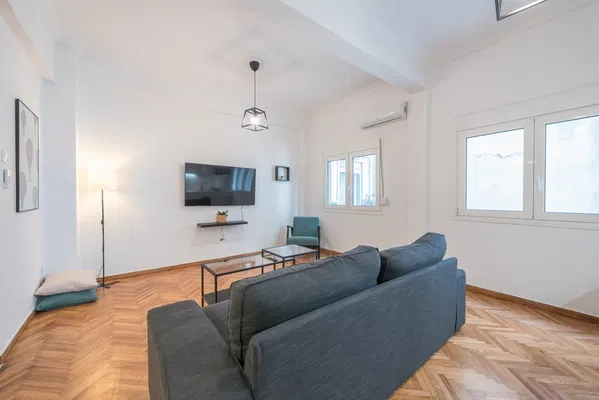 Renovated 70 m² Apartment with Two Bedrooms for Sale in Exarchia - Neapoli, Athens Center — photo 5