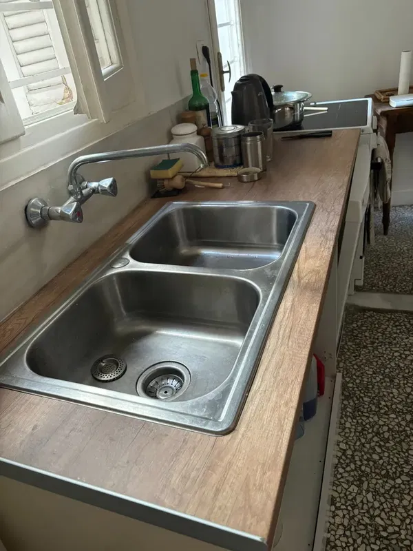 67 m² Two-Bedroom Apartment for Sale in Exarchia - Neapoli, Athens Center — photo 2