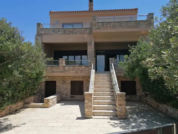 Sea View Three-Bedroom Villa for Sale in Loutraki - Perachora, Loutraki — photo 2
