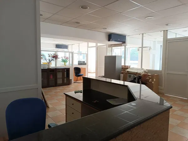 147 m² Commercial Space for Sale in Piraeus, Piraeus Suburbs