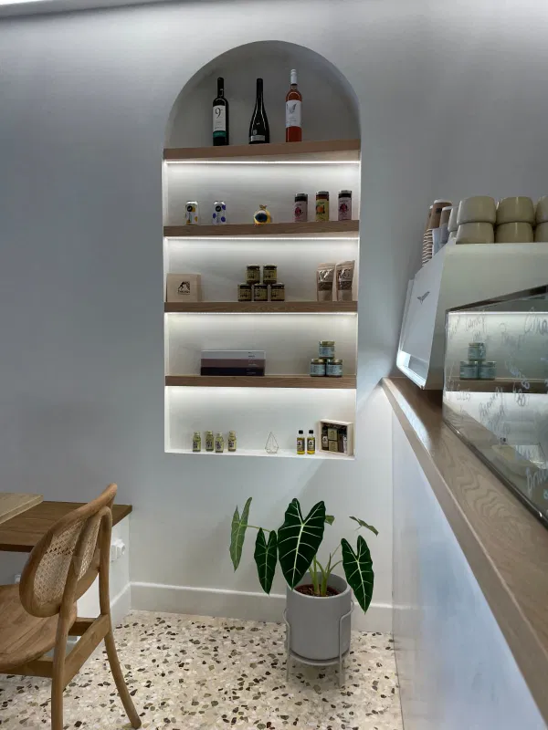 Renovated Business for Sale in Zografou, Athens Center — photo 2