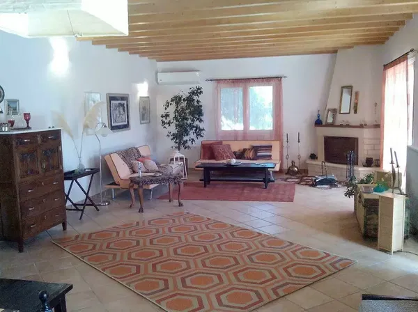 Renovated 130 m² Apartment with Three Bedrooms for Rent in Loutraki - Perachora, Loutraki — photo 2