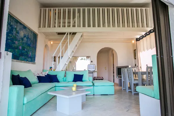 Renovated 250 m² Villa with Six Bedrooms for Rent in Legrena, Attica