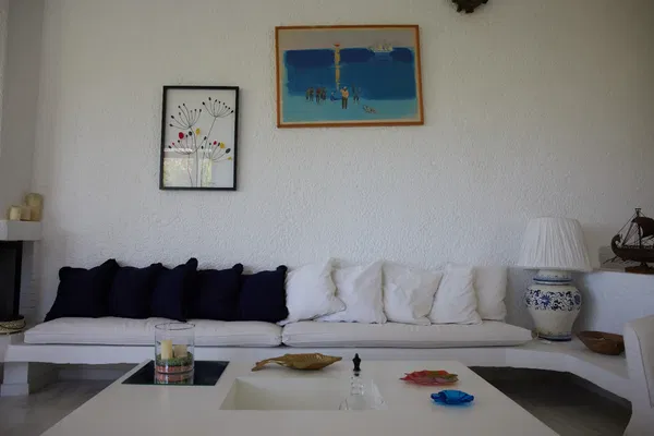 Four-Bedroom Renovated Villa for Rent in Legrena, Attica — photo 3