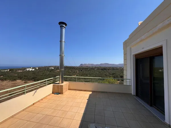 170 m² Four-Bedroom Villa for Sale in Kounoupidiana, Akrotiri — photo 3