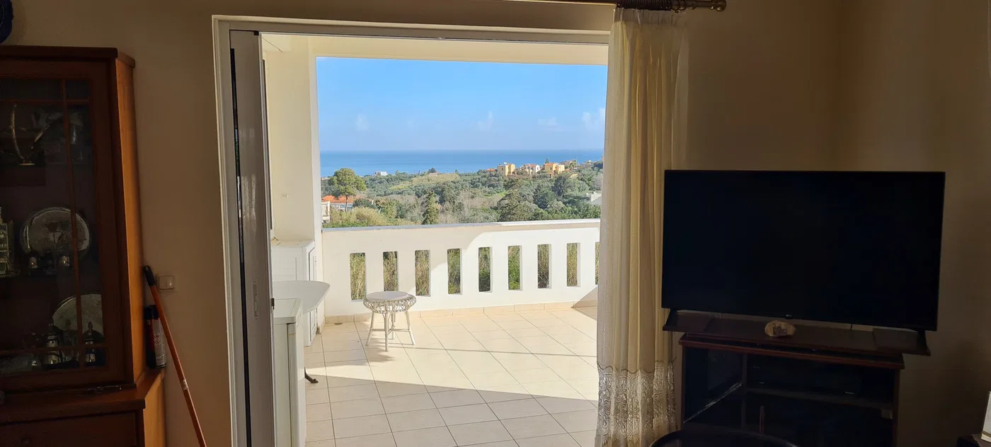 Sea-View Three-Bedroom Apartment for Sale in Kontomari, Platanias
