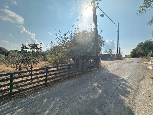 1,089 m² Plot for Sale in Kalamaki, Chania — photo 2